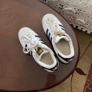 Shell Top Sneakers